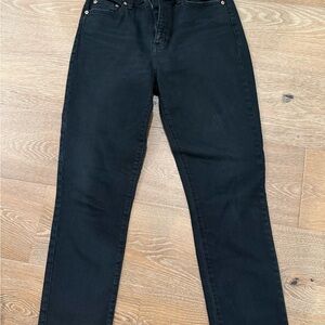 Women's Black Ankle Jeans size 27